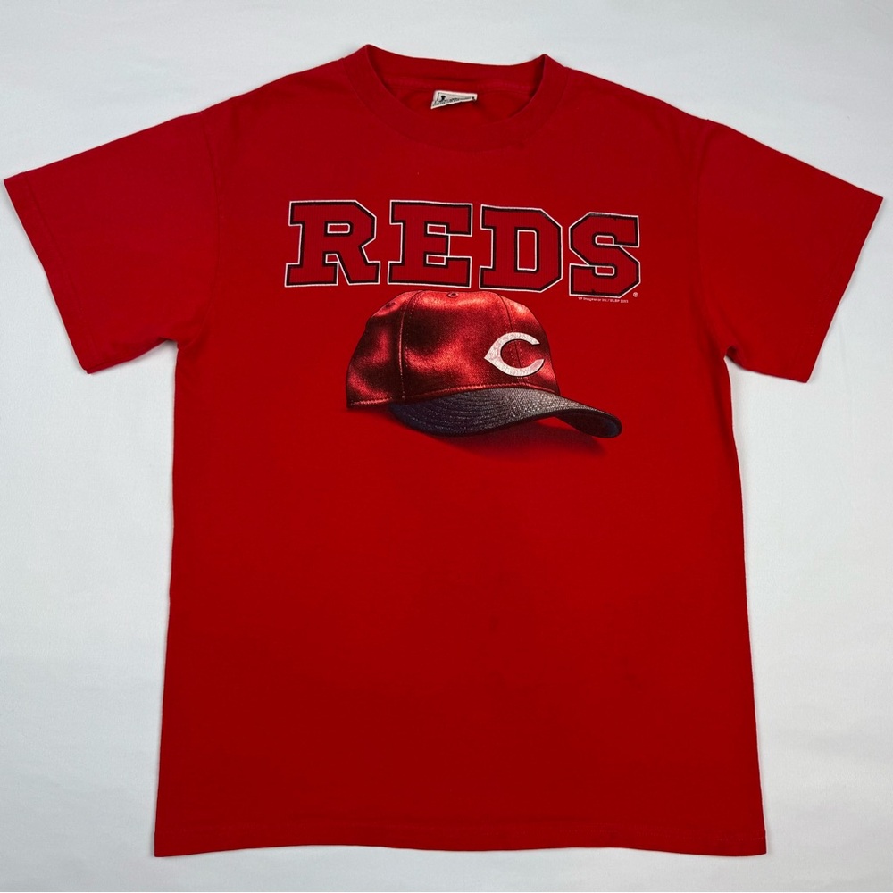 Vtg Cincinnati Reds Mens T-Shirt Sz Small Y2K Red Short Sleeve Hat Logo B3